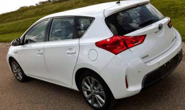 Toyota Auris Facelift 2024 Model New Shape Car Price in Pakistan Features Release Date